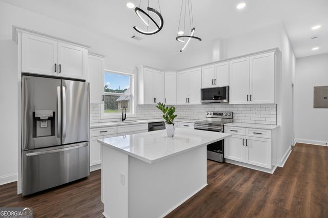 100 Marshall Avenue, Hogansville, GA 30230