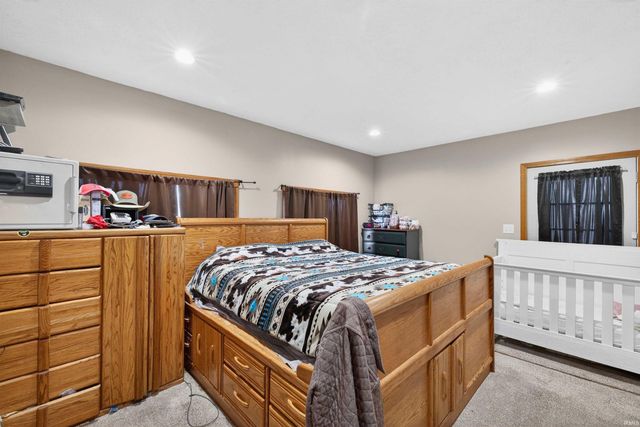 11267 E Main Street, Owensburg, IN 47453