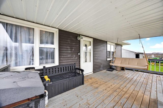 11267 E Main Street, Owensburg, IN 47453