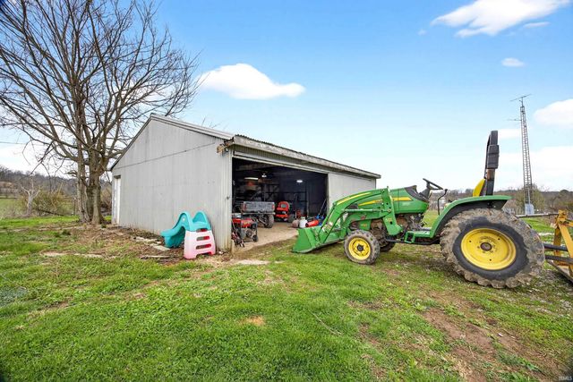 11267 E Main Street, Owensburg, IN 47453