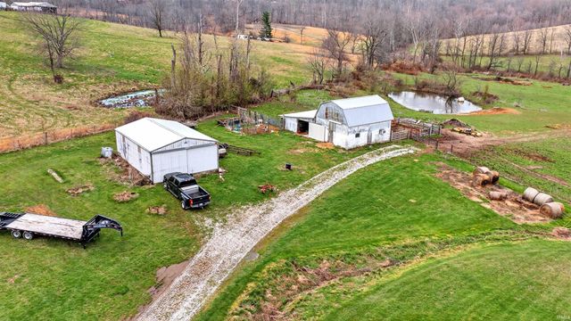 11267 E Main Street, Owensburg, IN 47453