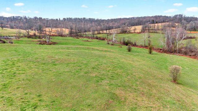 11267 E Main Street, Owensburg, IN 47453