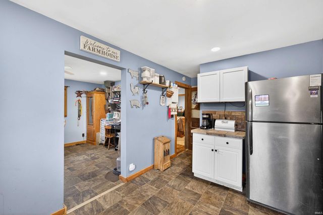 11267 E Main Street, Owensburg, IN 47453