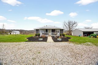 11267 E Main Street, Owensburg, IN 47453
