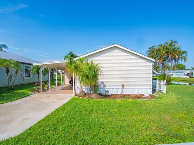 7 Violetta Lane, Port St Lucie, FL 34952