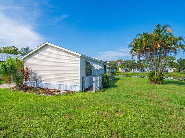7 Violetta Lane, Port St Lucie, FL 34952