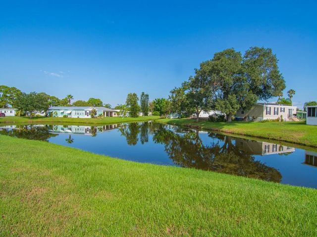 7 Violetta Lane, Port St Lucie, FL 34952