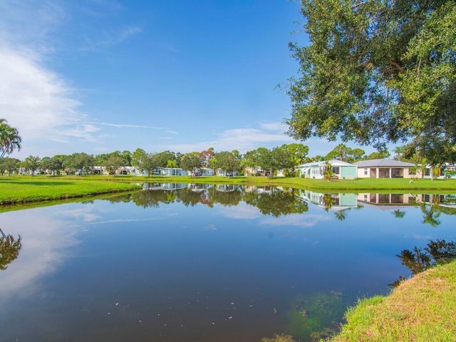 7 Violetta Lane, Port St Lucie, FL 34952