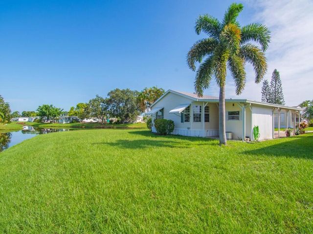 7 Violetta Lane, Port St Lucie, FL 34952