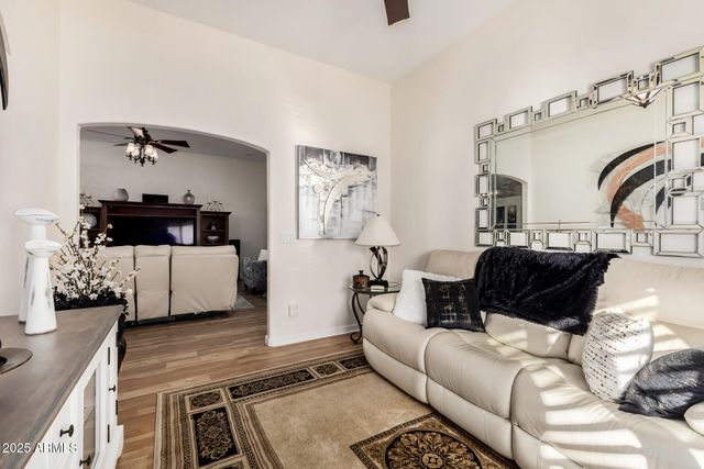 948 S LAWTHER Drive, Apache Junction, AZ 85120