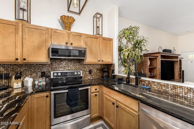 948 S LAWTHER Drive, Apache Junction, AZ 85120