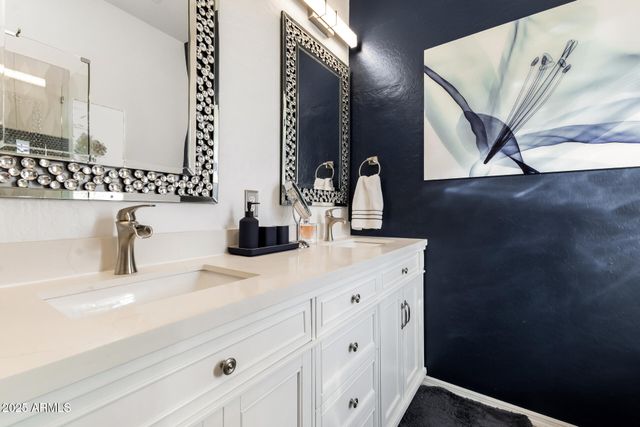 948 S LAWTHER Drive, Apache Junction, AZ 85120