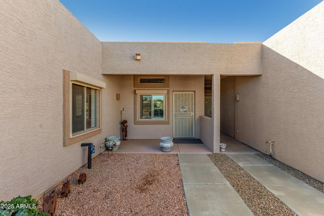 948 S LAWTHER Drive, Apache Junction, AZ 85120
