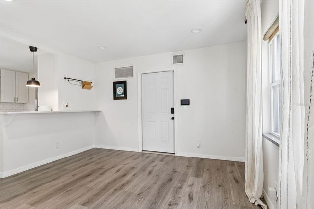 8043 124TH STREET, Seminole, FL 33772