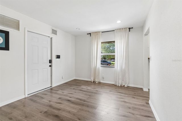 8043 124TH STREET, Seminole, FL 33772
