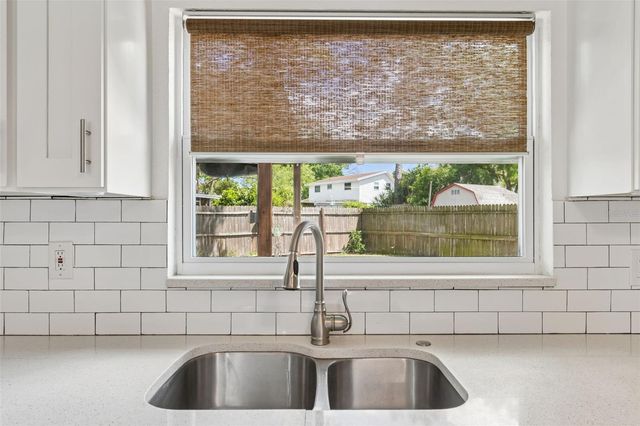8043 124TH STREET, Seminole, FL 33772