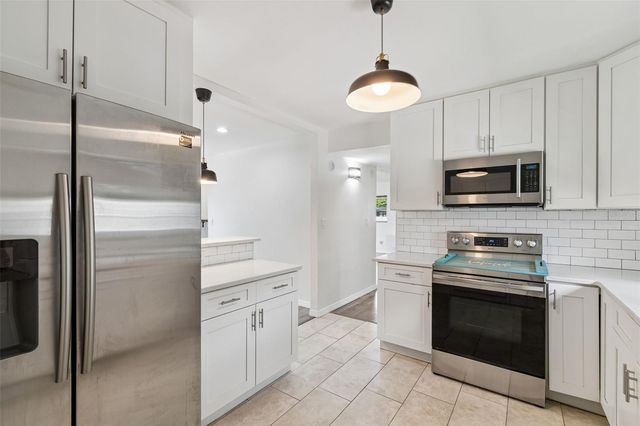 8043 124TH STREET, Seminole, FL 33772