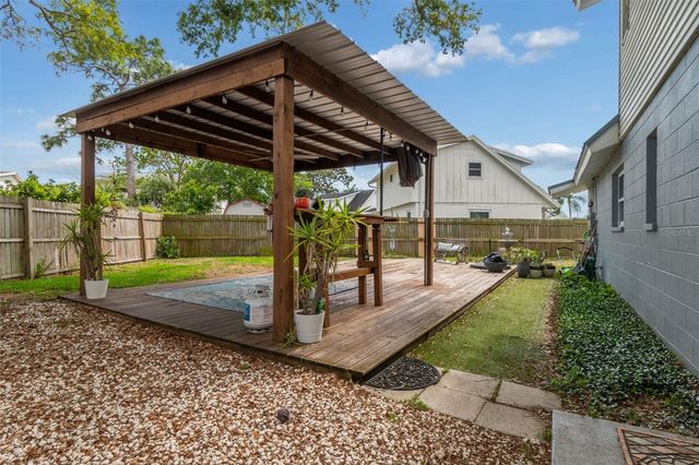 8043 124TH STREET, Seminole, FL 33772