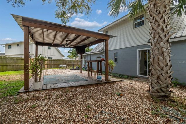 8043 124TH STREET, Seminole, FL 33772