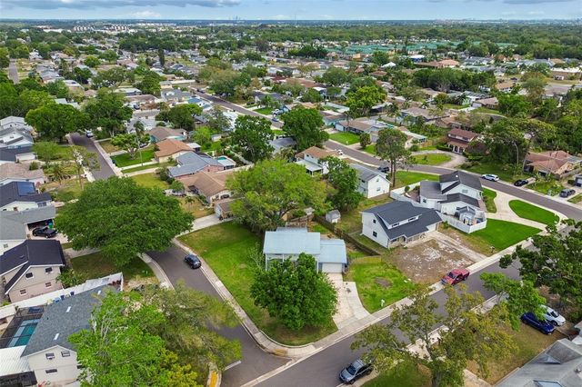 8043 124TH STREET, Seminole, FL 33772