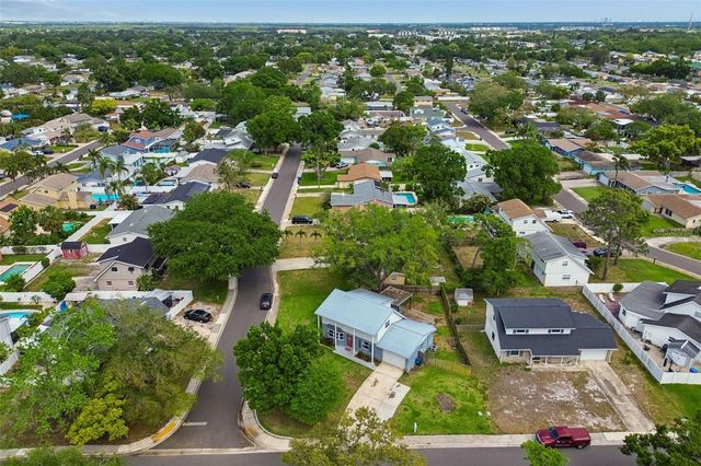8043 124TH STREET, Seminole, FL 33772