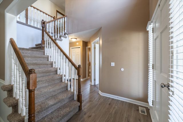 17087 WEIR Street, Omaha, NE 68135