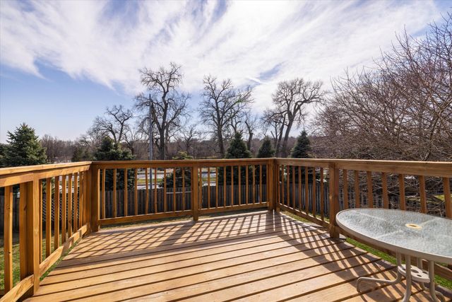 17087 WEIR Street, Omaha, NE 68135