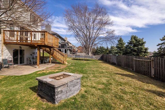 17087 WEIR Street, Omaha, NE 68135