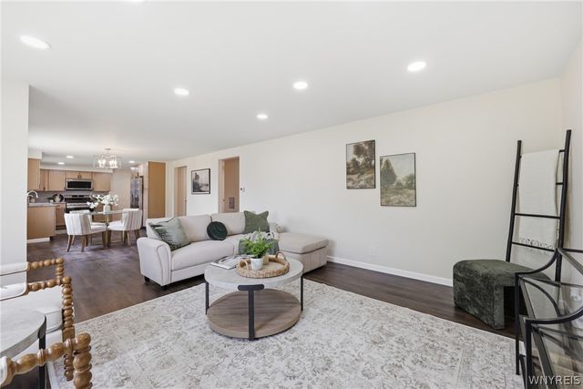 215 Steven Drive, Cheektowaga, NY 14227