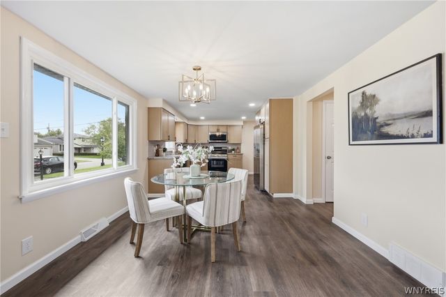 215 Steven Drive, Cheektowaga, NY 14227