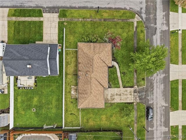 215 Steven Drive, Cheektowaga, NY 14227