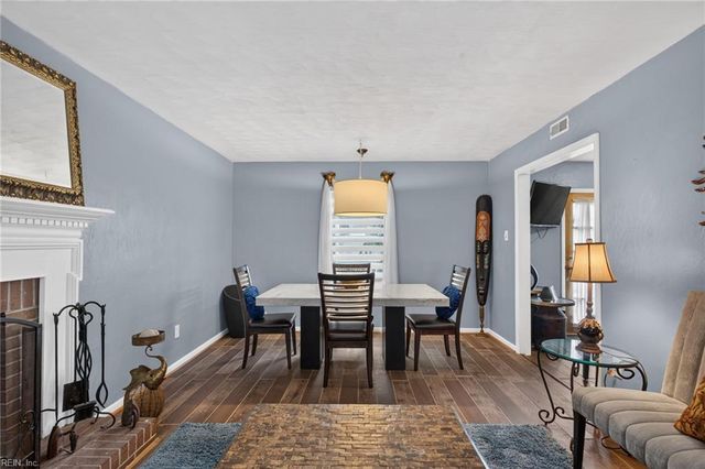 720 Antrim DR, Newport News, VA 23601