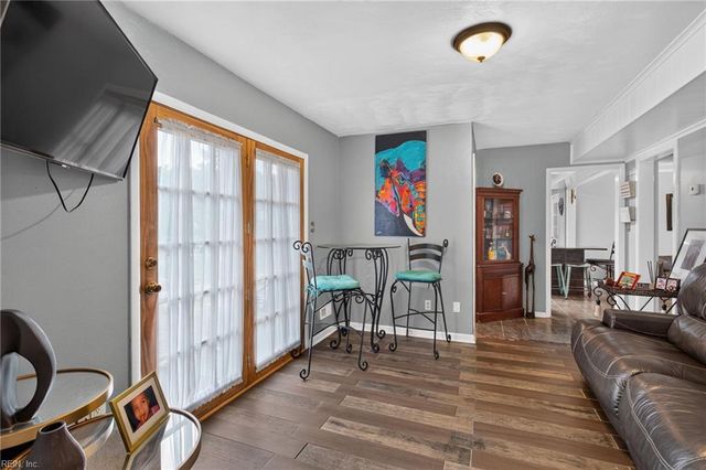 720 Antrim DR, Newport News, VA 23601