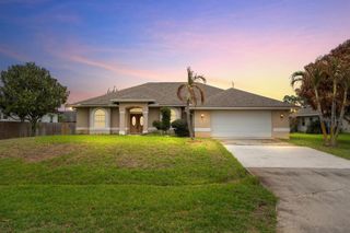 2583 SW Kenilworth Street, Port St. Lucie, FL 34953