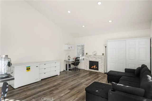 1360 Cabrillo Park Drive F, Santa Ana, CA 92701