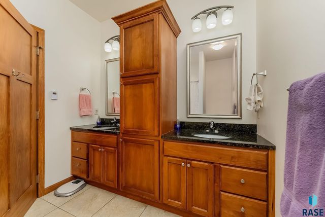 2520 E Whisper Trl Trail, Sioux Falls, SD 57108