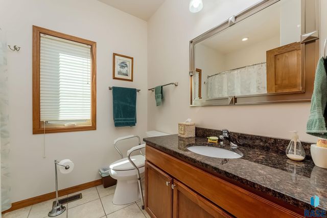 2520 E Whisper Trl Trail, Sioux Falls, SD 57108