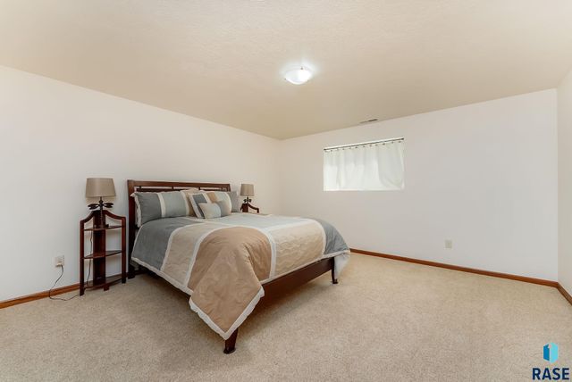 2520 E Whisper Trl Trail, Sioux Falls, SD 57108