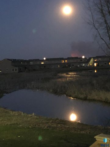 2520 E Whisper Trl Trail, Sioux Falls, SD 57108