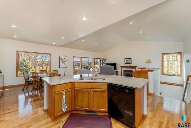 2520 E Whisper Trl Trail, Sioux Falls, SD 57108