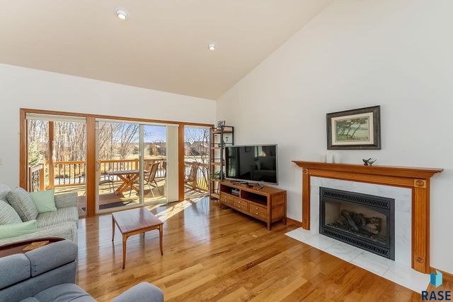 2520 E Whisper Trl Trail, Sioux Falls, SD 57108