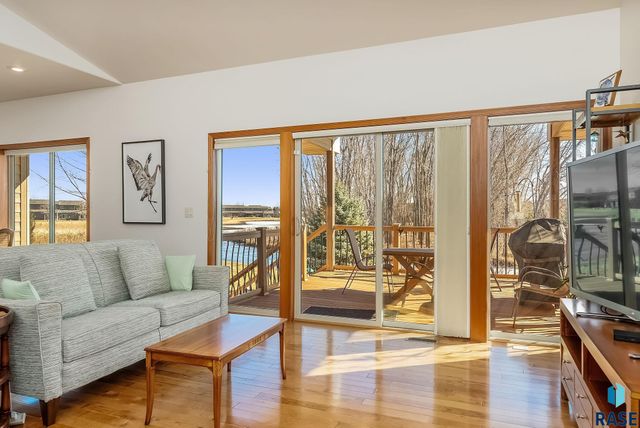 2520 E Whisper Trl Trail, Sioux Falls, SD 57108