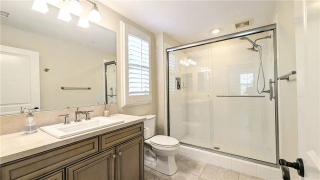 39 Rolling Green, Irvine, CA 92620
