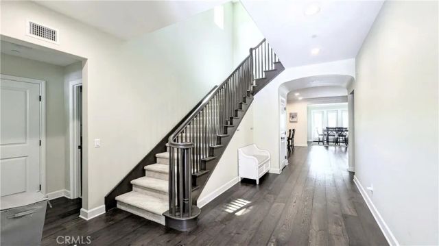 39 Rolling Green, Irvine, CA 92620