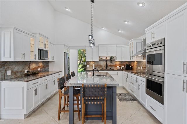 12638 QUERCUS Lane, Wellington, FL 33414