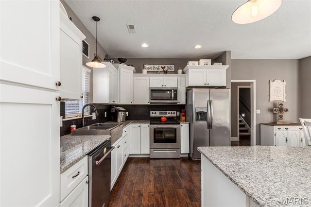 222 Sweet Valley Circle, Crocker, MO 65452