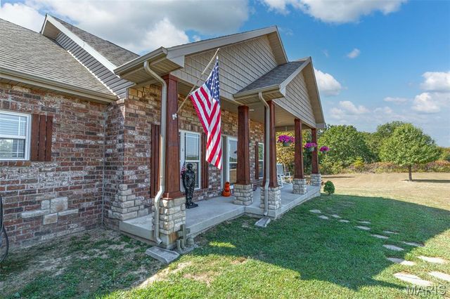 222 Sweet Valley Circle, Crocker, MO 65452