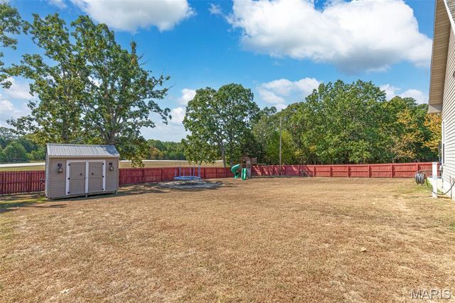 222 Sweet Valley Circle, Crocker, MO 65452