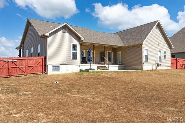 222 Sweet Valley Circle, Crocker, MO 65452