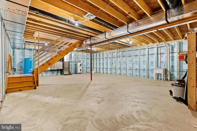 614 GARDEN SPOT RD, Lykens, PA 17048